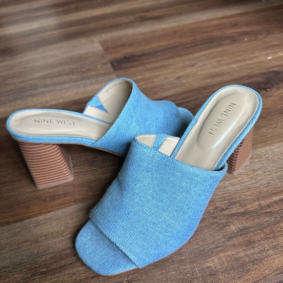 Denim Block Heels 3” - Picture 3 of 4